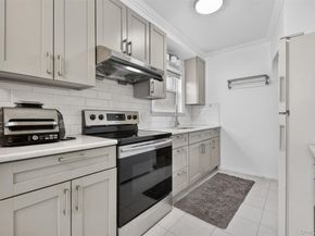 147-50 Barclay Avenue, Flushing NY 11355