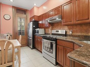 6051 68TH Avenue, Ridgewood NY 11385