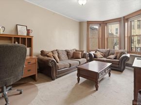 6051 68TH Avenue, Ridgewood NY 11385