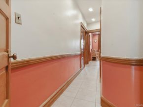 6051 68TH Avenue, Ridgewood NY 11385