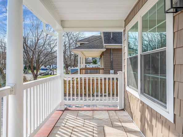 28 Vanderbilt Avenue, Babylon NY 11702