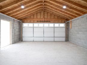 28 Vanderbilt Avenue, Babylon NY 11702