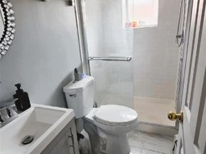 8 Lion Lane, North Babylon NY 11703
