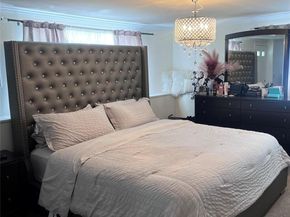 8 Lion Lane, North Babylon NY 11703