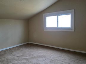 8 Lion Lane, North Babylon NY 11703