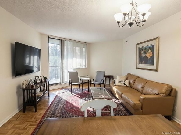 50 E Hartsdale Avenue 1O, Hartsdale NY 10530