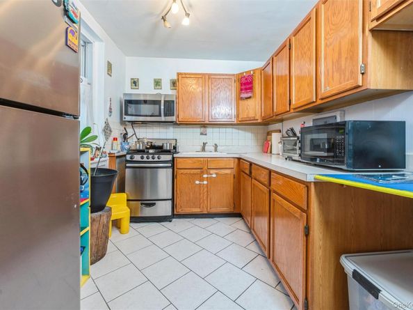 755 Bronx River Road 1C, Bronxville NY 10708