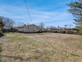 68 Lauren Avenue, Dix Hills NY 11746