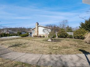68 Lauren Avenue, Dix Hills NY 11746