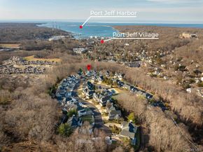 14 Vantage Court, Port Jefferson NY 11777