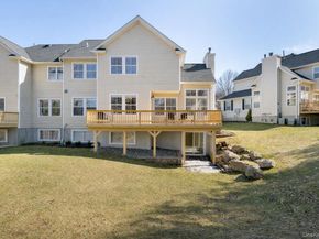 14 Vantage Court, Port Jefferson NY 11777