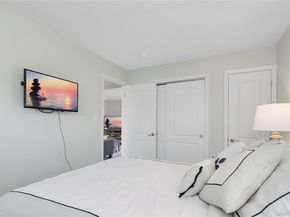 61 W Tiana Road 10, Hampton Bays NY 11946