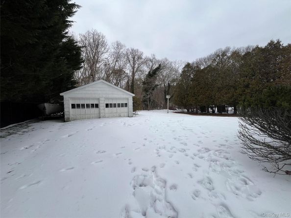 300 Hewlett Avenue, East Patchogue NY 11772