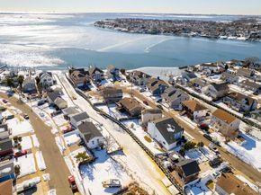 711 S Bayview Avenue, Freeport NY 11520