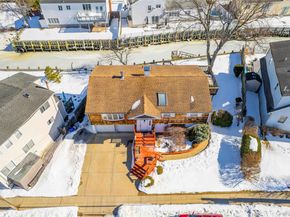 711 S Bayview Avenue, Freeport NY 11520