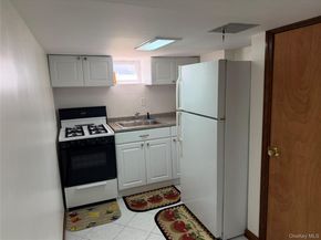 13155 221st Street, Laurelton NY 11413