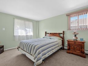 3992 William Street, Seaford NY 11783