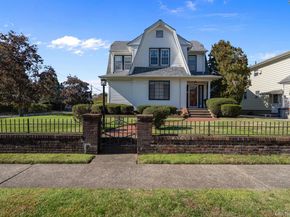 29 Summit Avenue, Lynbrook NY 11563