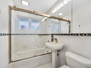 54 Abbot Lane, Hicksville NY 11801