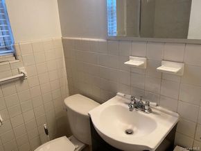 72-31 Little Neck Parkway G1, Glen Oaks NY 11004