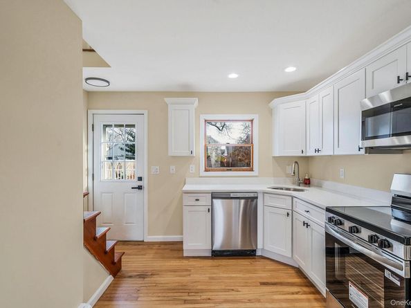 31 Walnut Avenue, Patchogue NY 11772