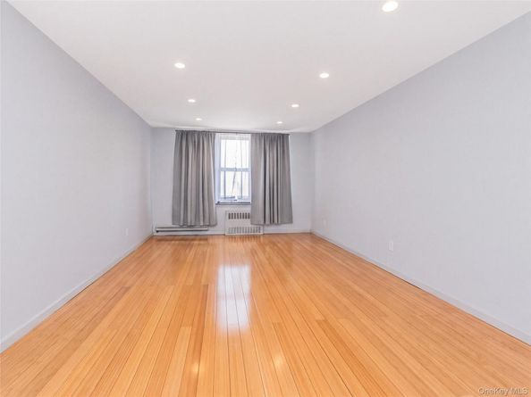 1874 Pelham Parkway S 4A, Bronx NY 10461