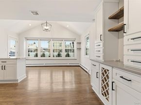 9 Hinton Avenue, Babylon NY 11702