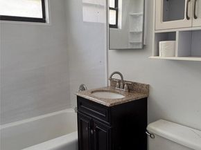 25 Lawrence Drive A, White Plains NY 10603