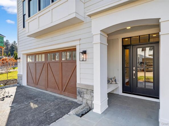 1837 Soundview Court, Yorktown Heights NY 10598