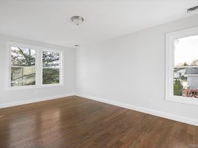 6 Gail Grace Court, Copiague NY 11726