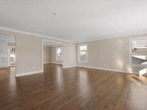 6 Gail Grace Court, Copiague NY 11726