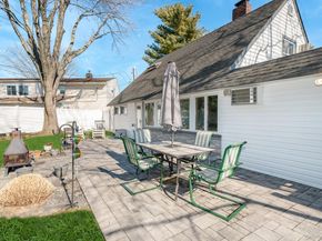 44 Disc Lane, Wantagh NY 11793