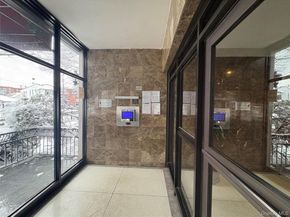 131-11 Kew Gardens Road 4B, Richmond Hill NY 11418