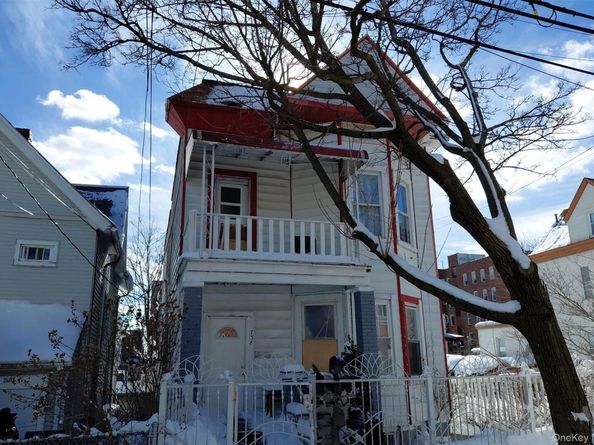 738 E 229th Street, Bronx NY 10466