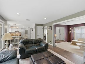 5 Allyson Place, East Setauket NY 11733