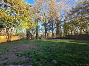 25 Fuller Street, Dix Hills NY 11746