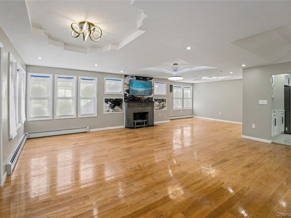 104-40 194th Street, Saint Albans NY 11412