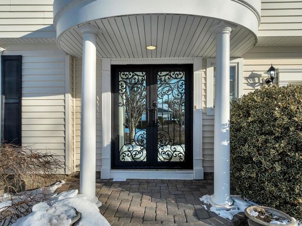 20 Sagamore Way S, Jericho NY 11753