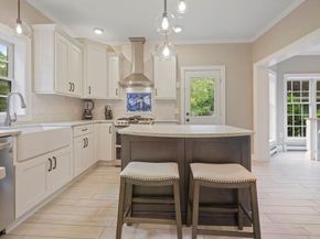 26 Boxtree Road, East Quogue NY 11942