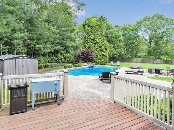 26 Boxtree Road, East Quogue NY 11942