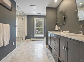 26 Boxtree Road, East Quogue NY 11942