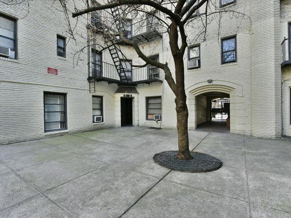 21-16 35 Street 1B, Astoria NY 11105