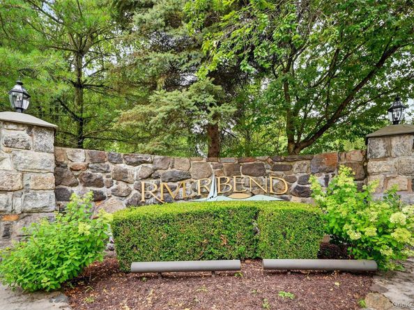 111 Viewpoint Terrace, Peekskill NY 10566