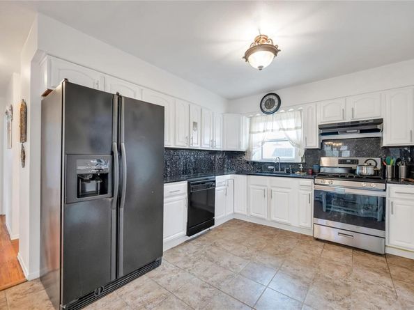 431 Kirkman Avenue, Elmont NY 11003