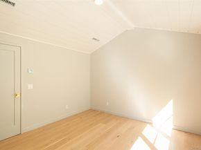 195 Little Fresh Pond Road, Southampton NY 11968