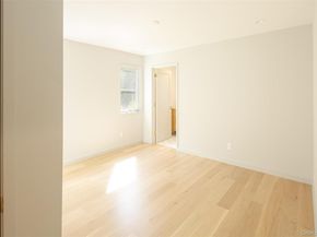 195 Little Fresh Pond Road, Southampton NY 11968