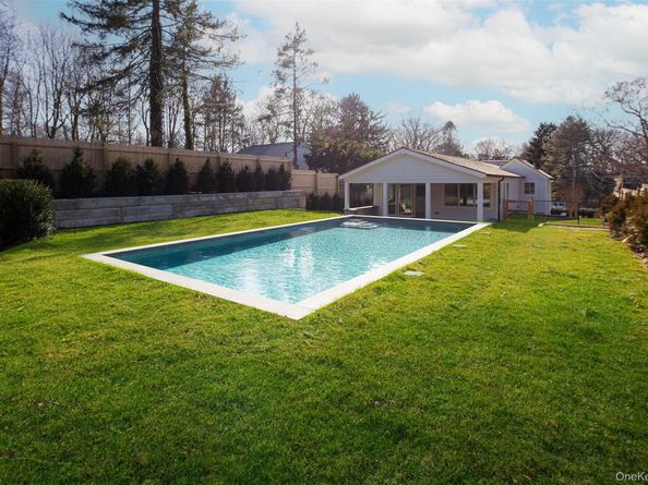195 Little Fresh Pond Road, Southampton NY 11968