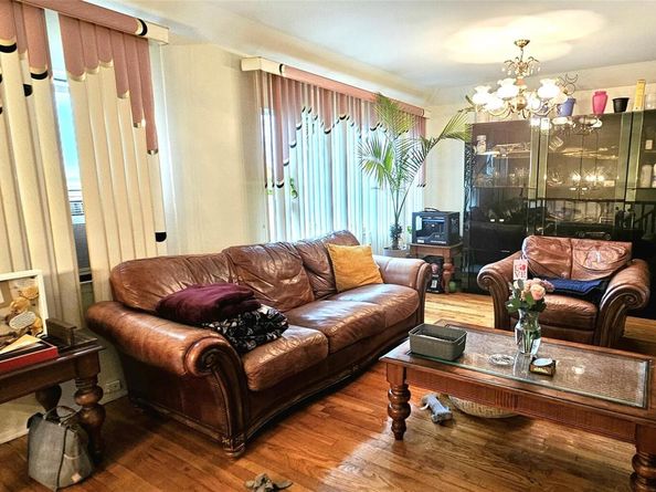 29-64 Falcon Avenue, Far Rockaway NY 11691