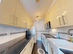 9410 64 Road B6, Rego Park NY 11374
