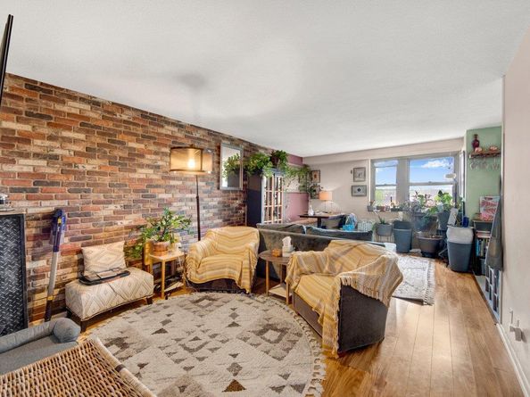 290 W 232 Street 8E, Bronx NY 10463
